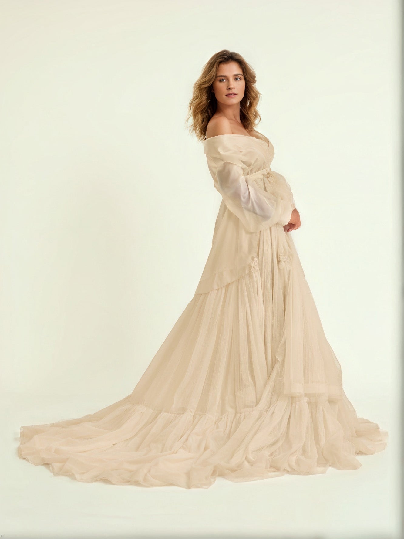 Abito Premaman A Maniche Lunghe Con Volant E Scollo A V Per Fotografia RB3