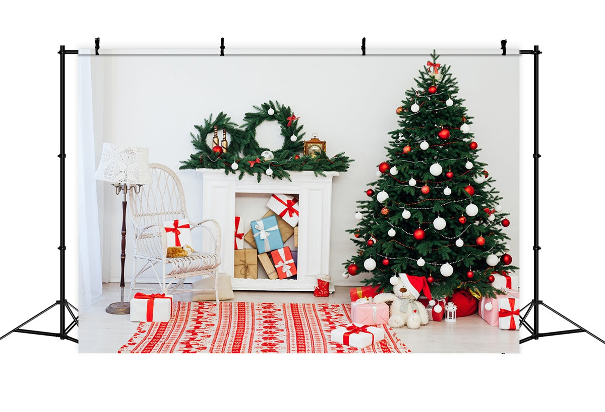 Sfondo Con Albero Di Natale E Sedia In Vimini Bianco BRP8-323