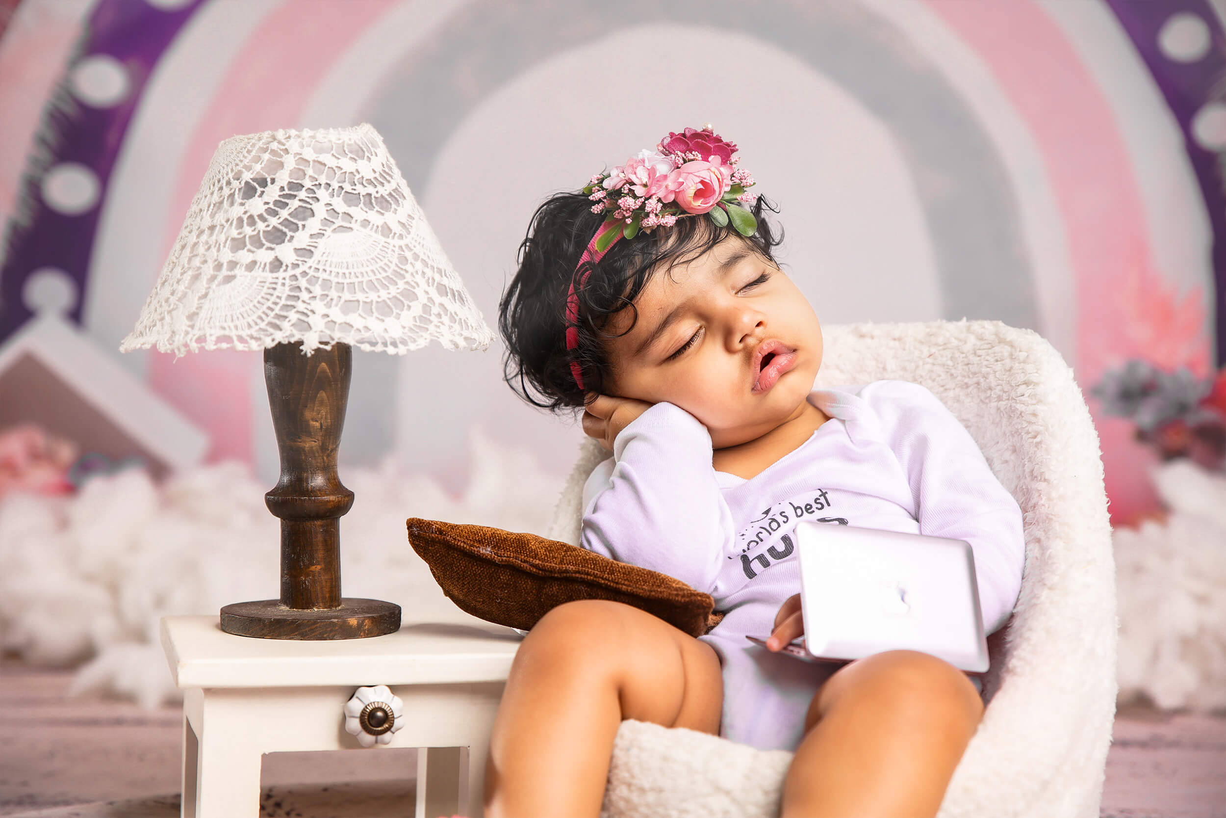 Sfondo Di Fiori Secchi Con Piume Di Palline In Rattan Arcobaleno Bohemien M12-20