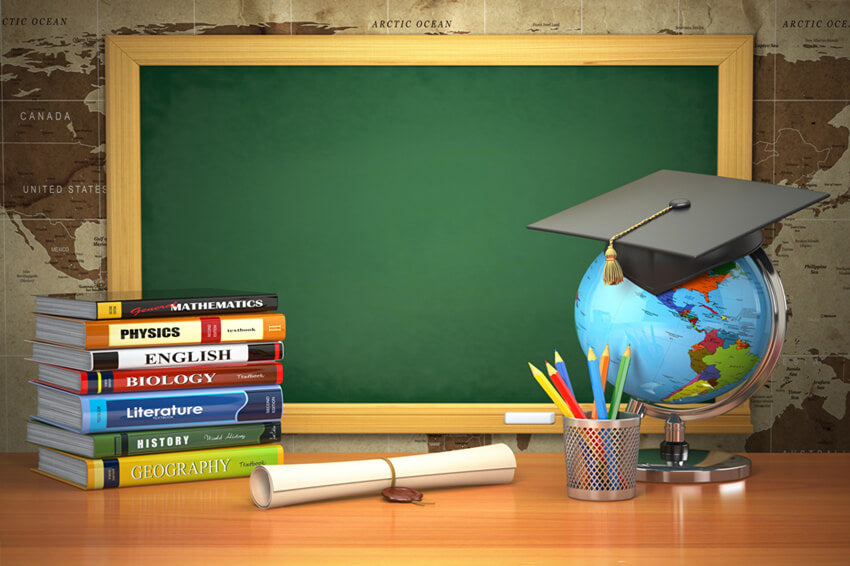 Mappa Dei Libri Sulla Lavagna Sfondo Del Ritorno A Scuola M5-92