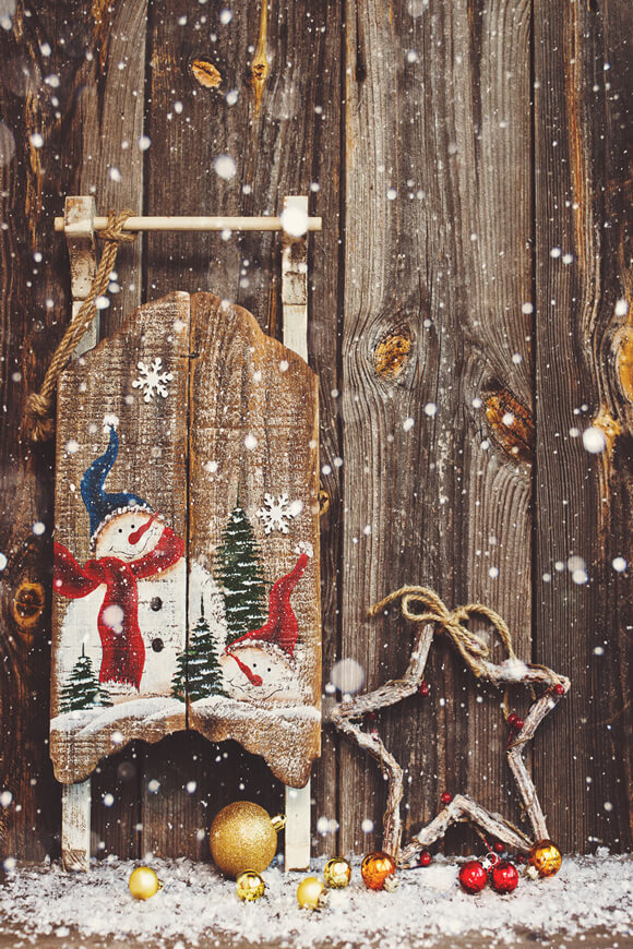 Sfondo In Legno Con Palla Di Natale E Neve Invernale M6-77