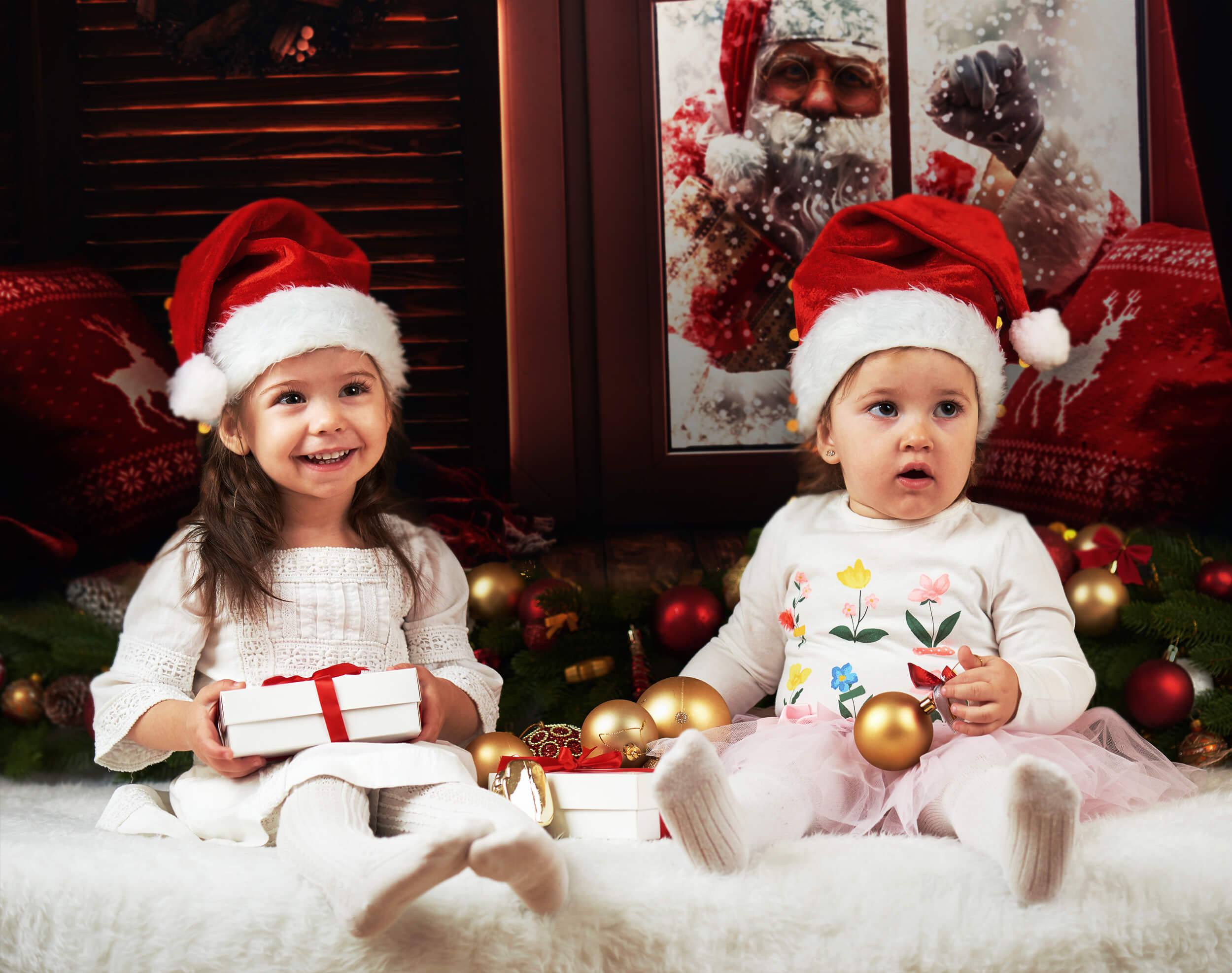 Babbo Natale Fuori Dalla Finestra Sfondo Natalizio M7-07