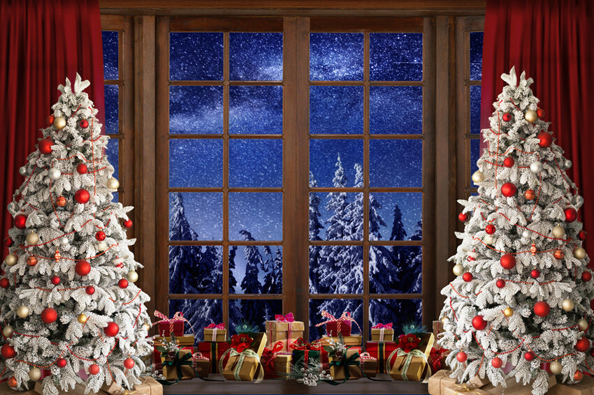 Sfondo Della Foresta Innevata Della Finestra Dell'Albero Di Natale M9-20
