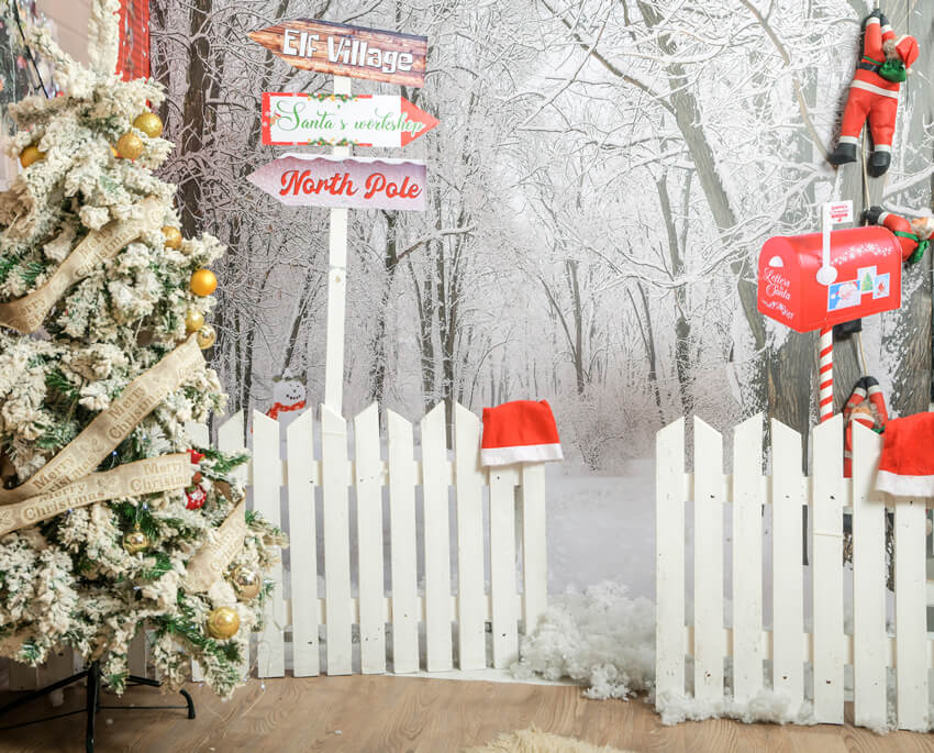 Sfondo Della Porta Del Recinto Della Neve Invernale Dell'Albero Di Natale M9-42