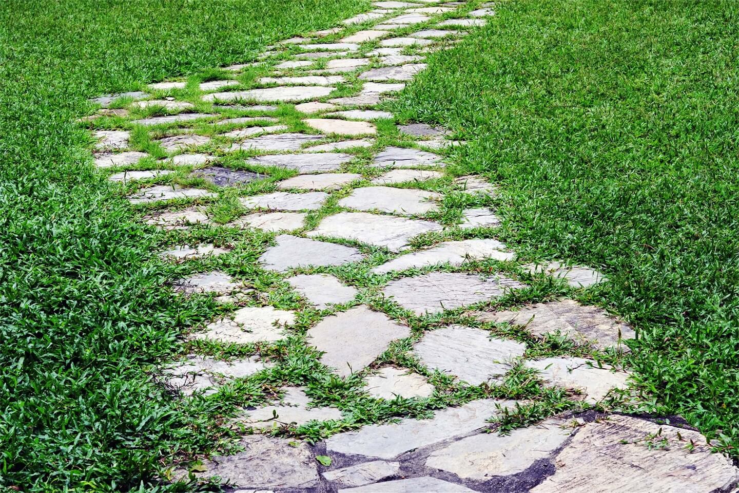 Tappetino In Gomma Con Percorso In Ardesia Per Erba Verde Primaverile Per Fotografia RM12-52