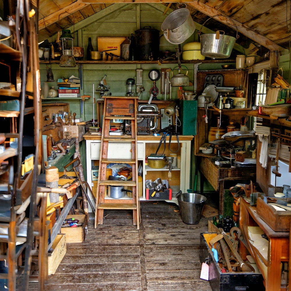 Sfondo Per La Scala Della Soffitta Degli Strumenti Per La Famiglia Della Festa Del Papa RR5-16