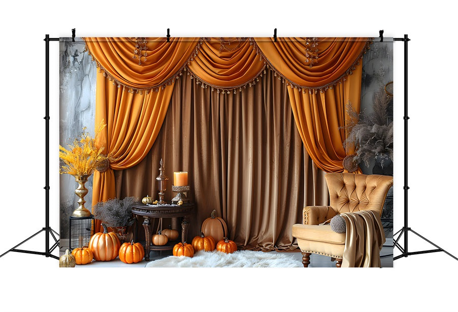 Elegante Sfondo Dorato Con Zucche Autunnali Drappeggiate RR7-308