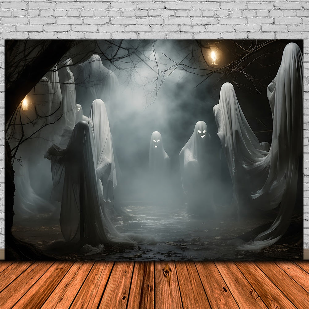 Sfondo Del Fantasma Spaventoso Della Notte Nebbiosa Di Halloween RR7-463