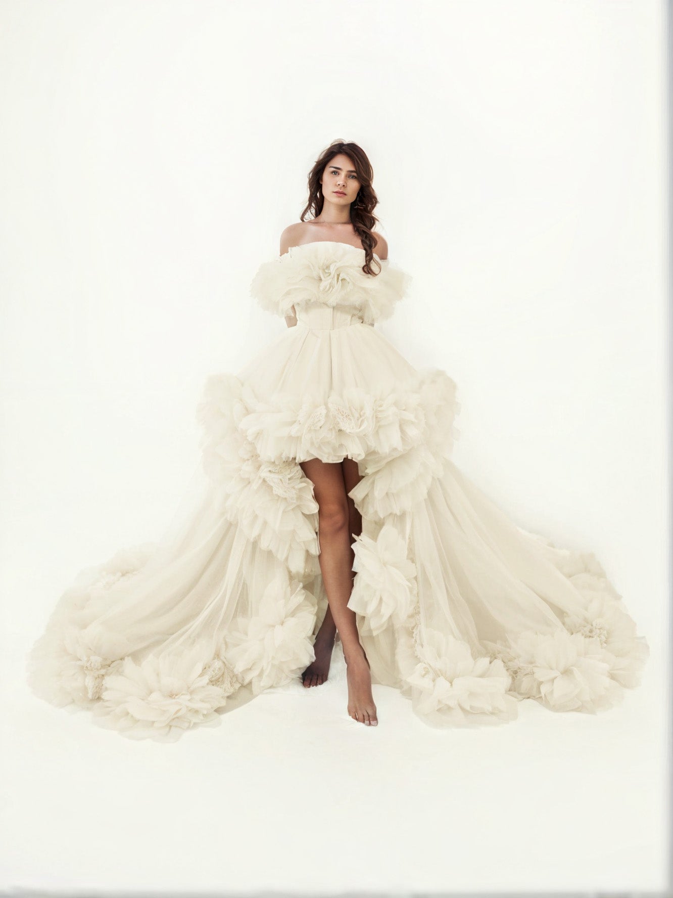 Abito Premaman In Tulle Con Volant Alto E Basso Con Strascico A Spazzola RB6