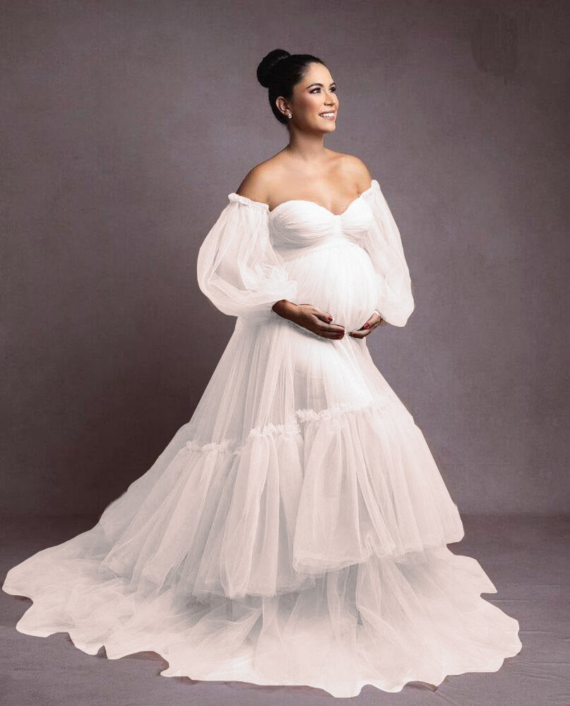 Abito Fotografico Di Maternita A Trapezio Con Coda Piccola E Volant Con Maniche A Lanterna In Rete RB16