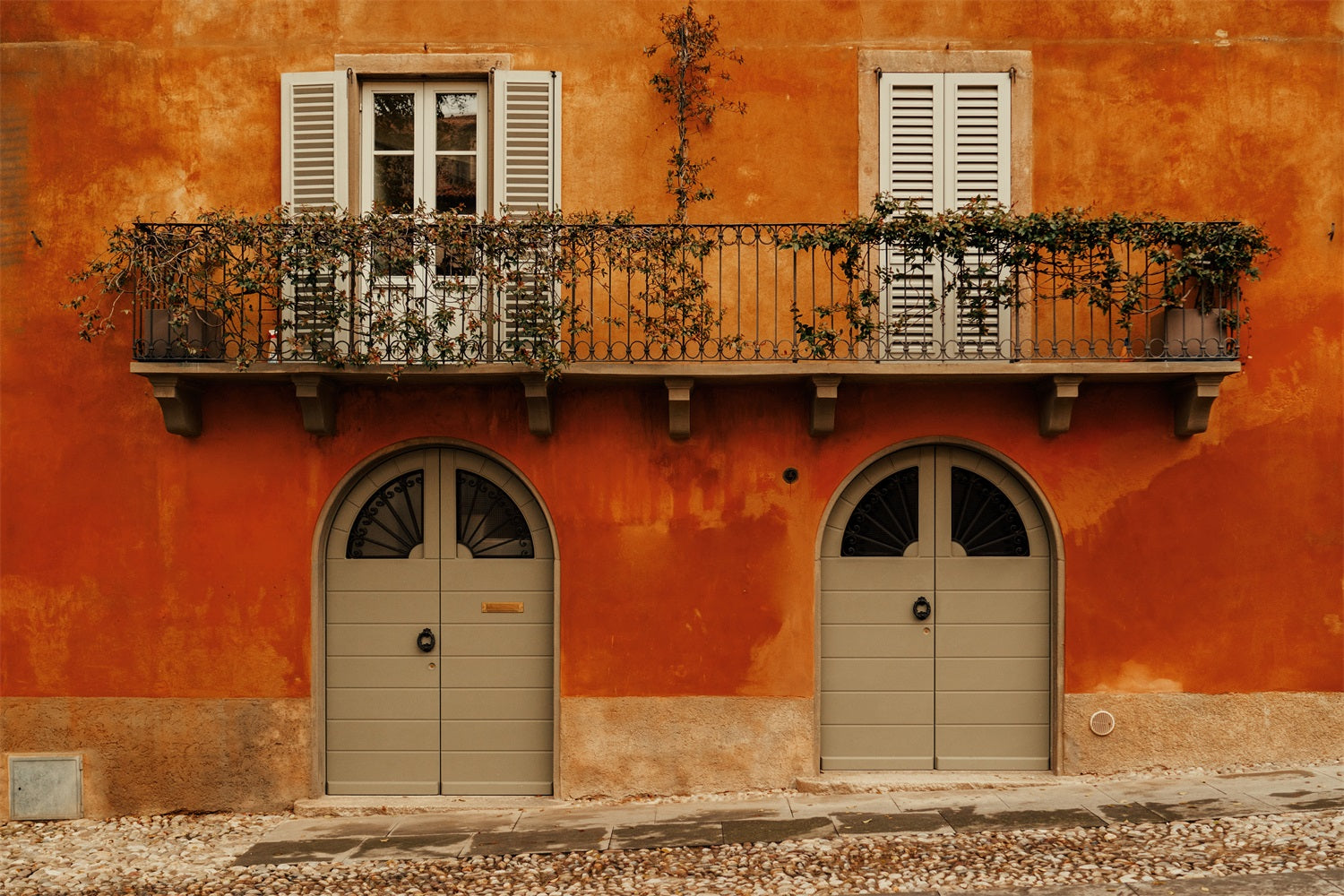 Fondali Fotografia Vintage Porte Ad Arco Finestre Con Persiane Sfondo Muro BRP11-590