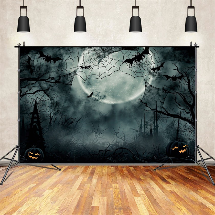 Notte Nebbiosa Con Ragnatele Sullo Sfondo Della Foresta Di Halloween BRP8-240