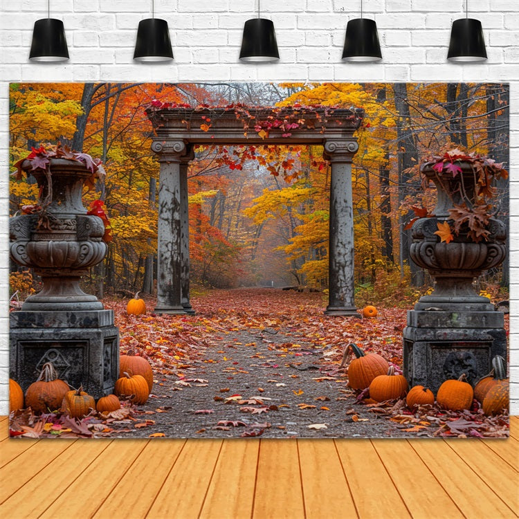 Sfondo Di Colonne Di Pietra Della Foresta Autunnale Incantata BRP9-208