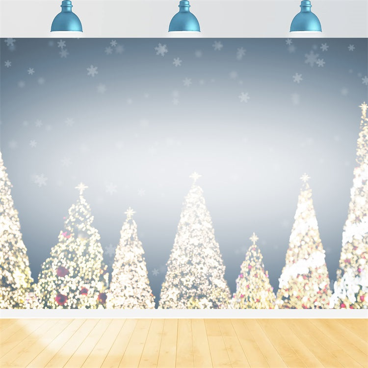 Sfondo Invernale Innevato Con Alberi Luminosi E Fiocchi Di Neve BRP9-340