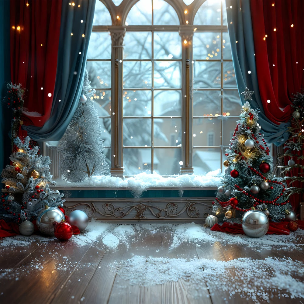 Finestra Innevata Con Sfondo Di Alberi Di Natale Decorati BRP9-92