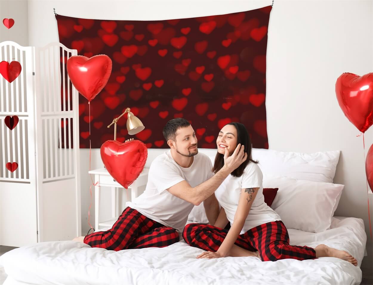Sfondo Romantico Con Scena Sparsa Di Alone Di Cuore Rosso Coperto Di San Valentino M12-06