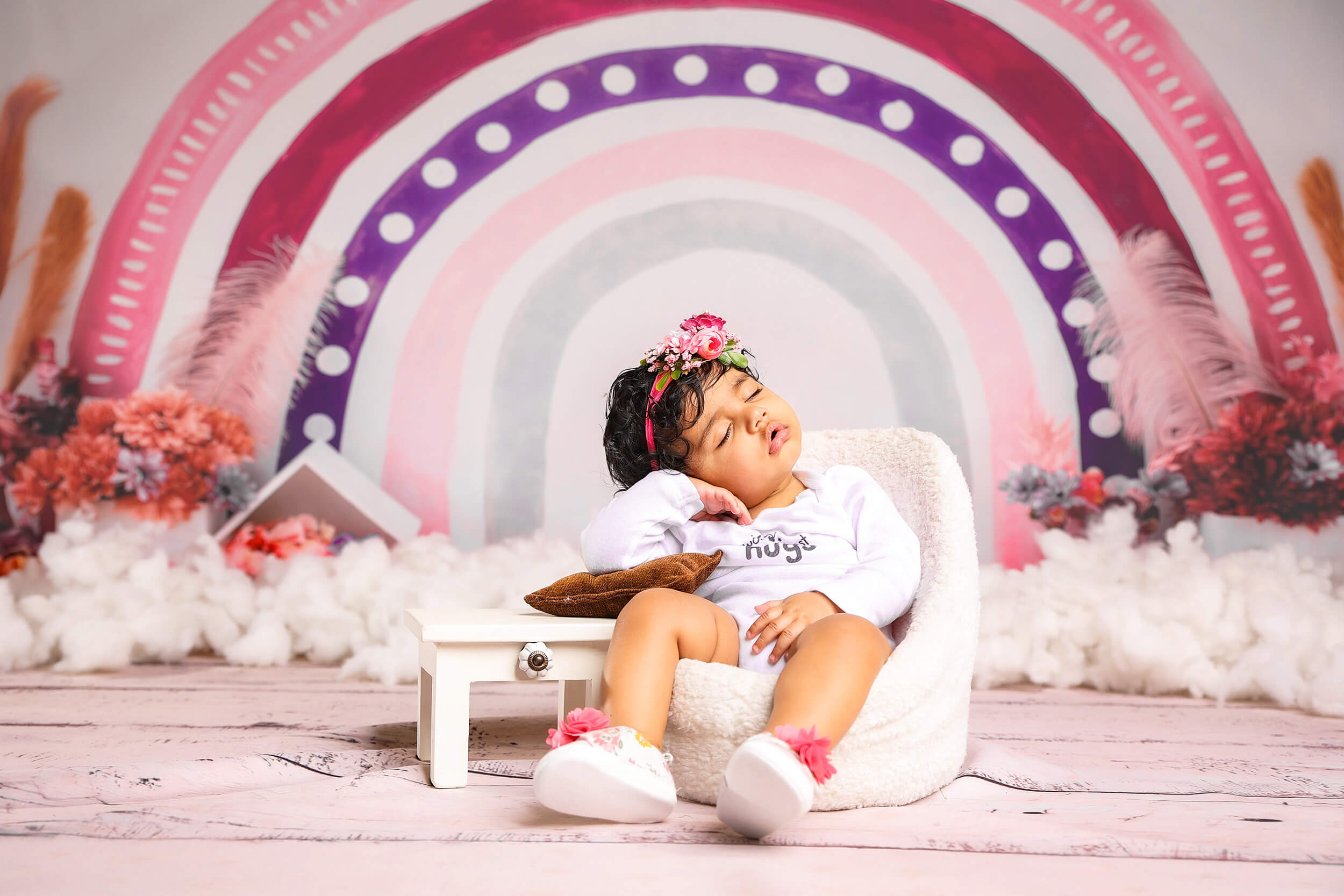 Sfondo Di Fiori Secchi Con Piume Di Palline In Rattan Arcobaleno Bohemien M12-20