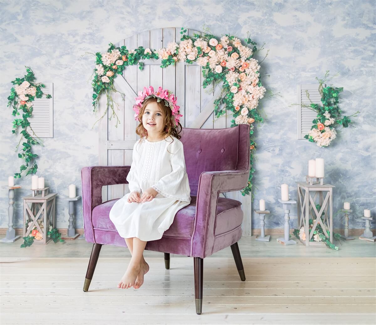 Portacandele Con Porta In Legno Blu Romantico Per San Valentino Sfondo Con Vite Di Rosa M12-39