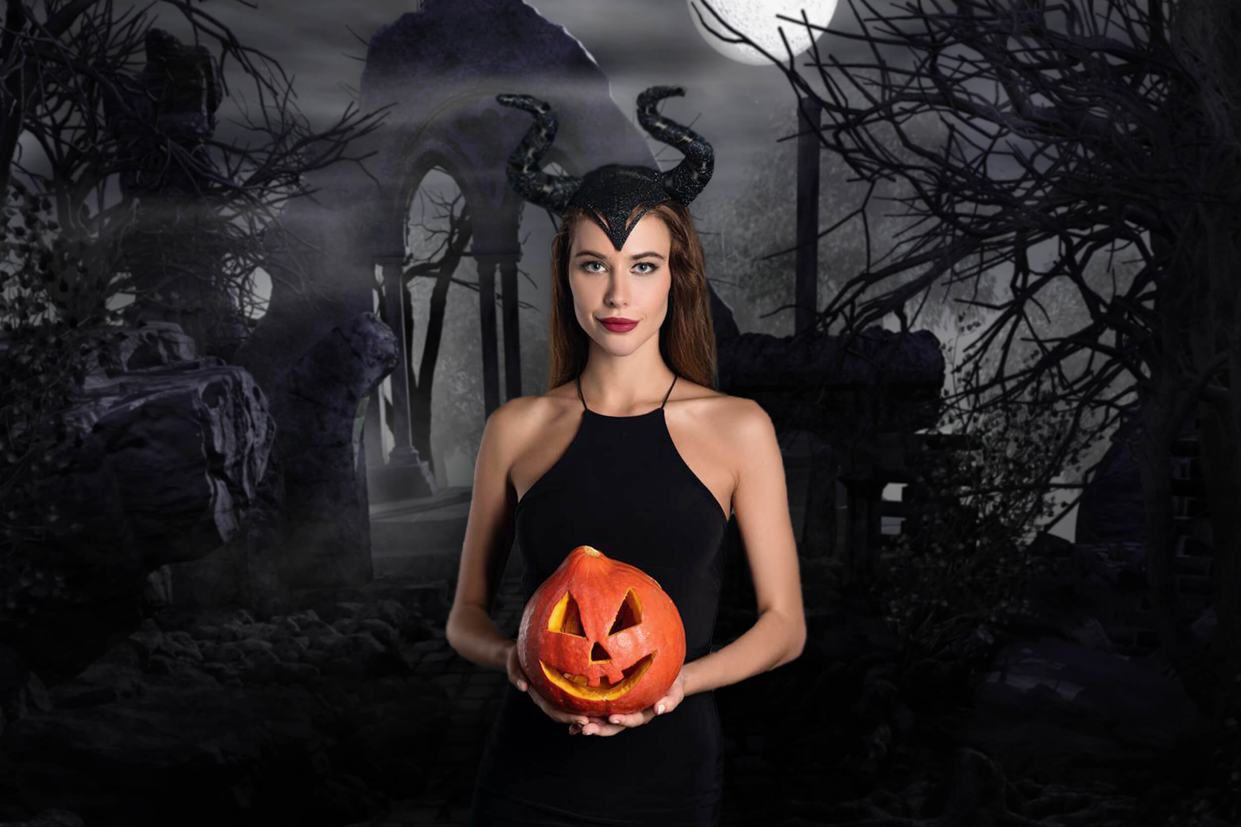 Sfondo Di Un Edificio Cupo Con La Luna Piena Di Halloween M6-134