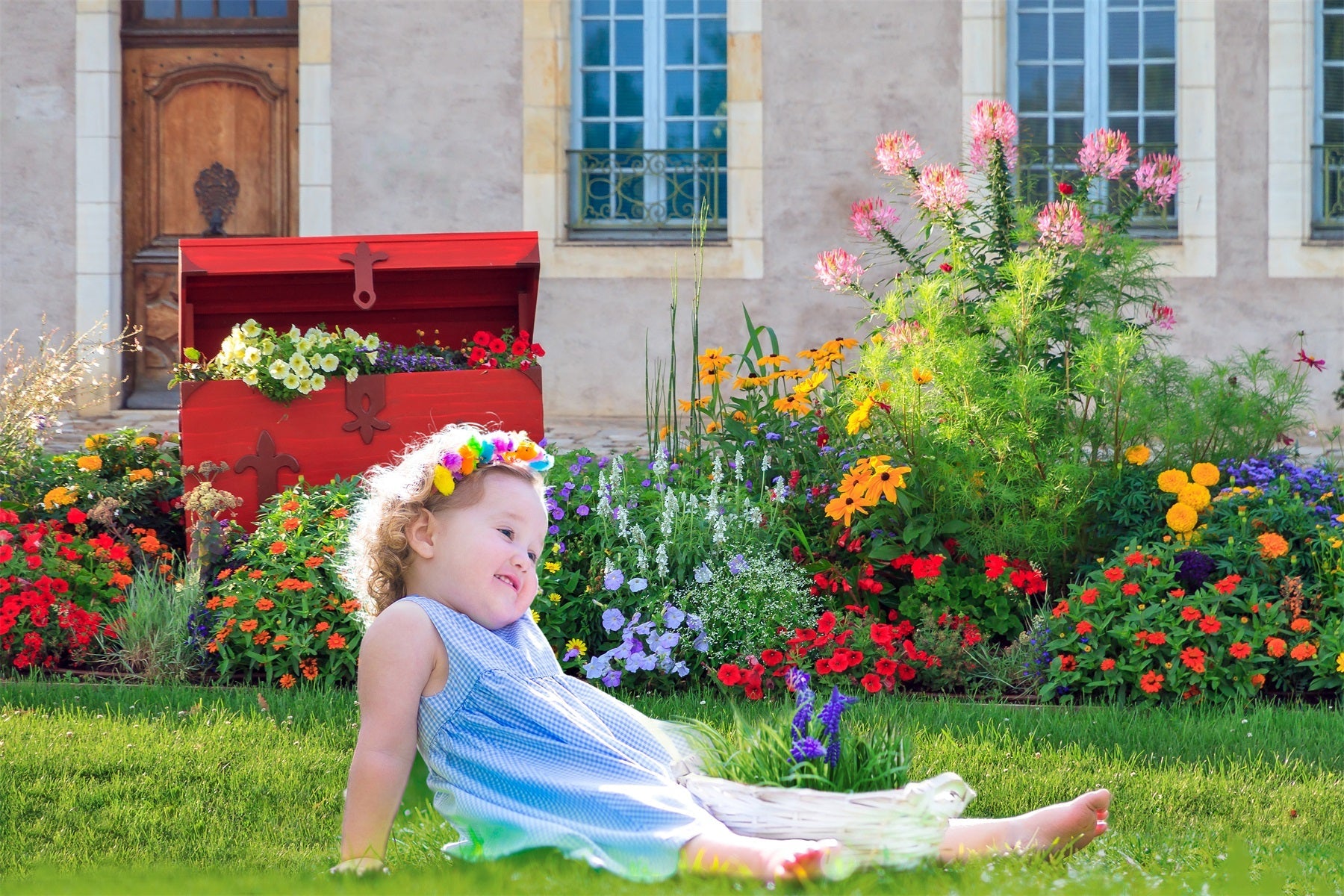 Sfondo Di Torace In Legno Di Sequoia Con Prato Fiorito Da Giardino Primaverile RR3-17
