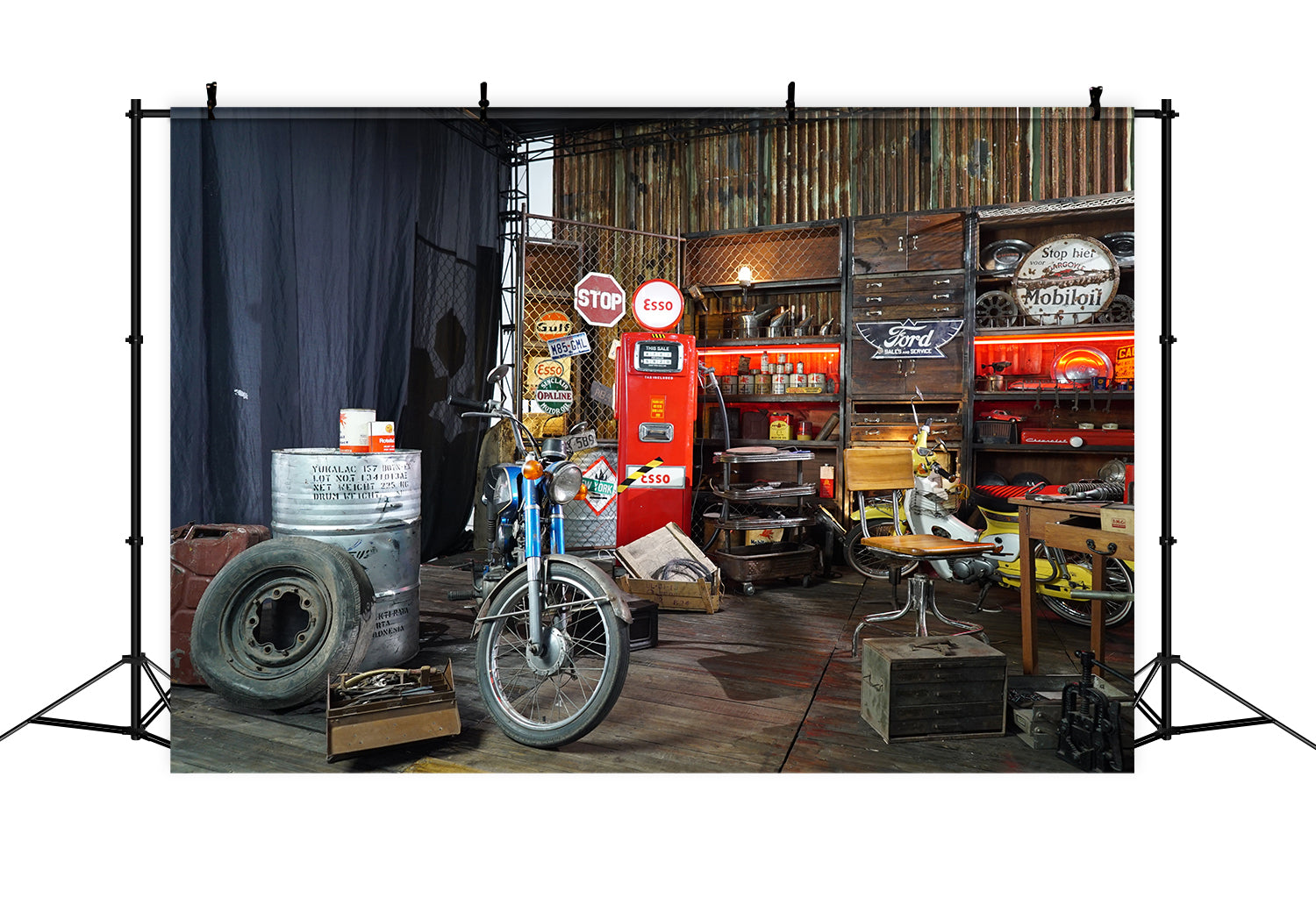 Sfondo Del Garage Del Negozio Di Riparazione Auto Per La Festa Del Papa RR5-18