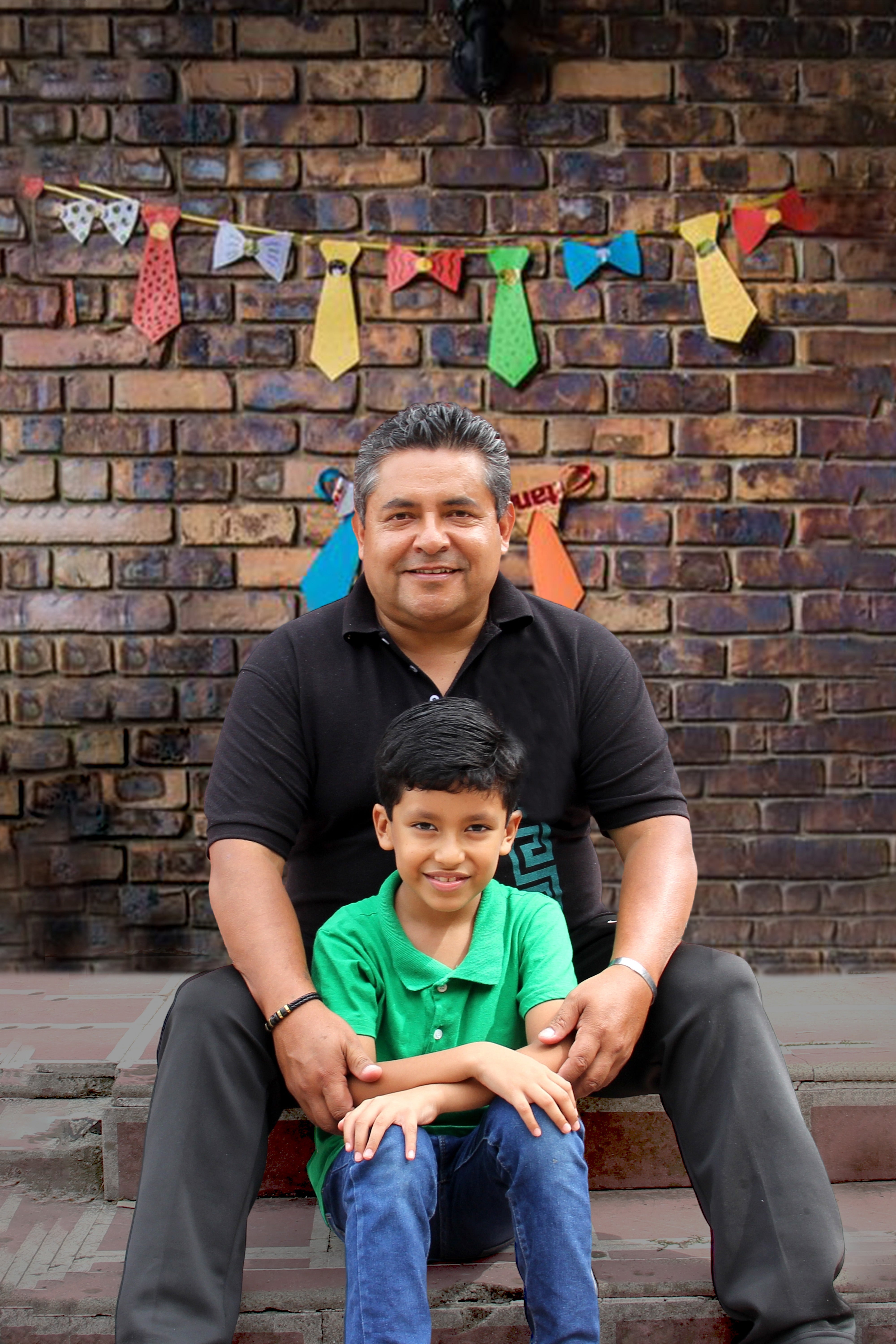 Sfondo Per Banner Con Cravatta A Muro Di Mattoni Per La Festa Del Papa RR5-21