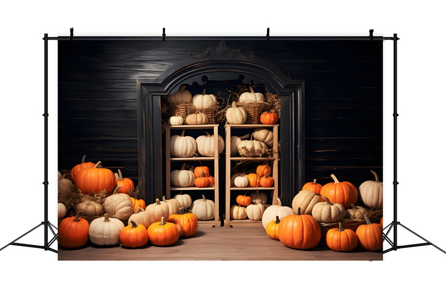 Sfondo Con Porta Ad Arco In Legno Con Esposizione Di Zucca Rustica RR7-252