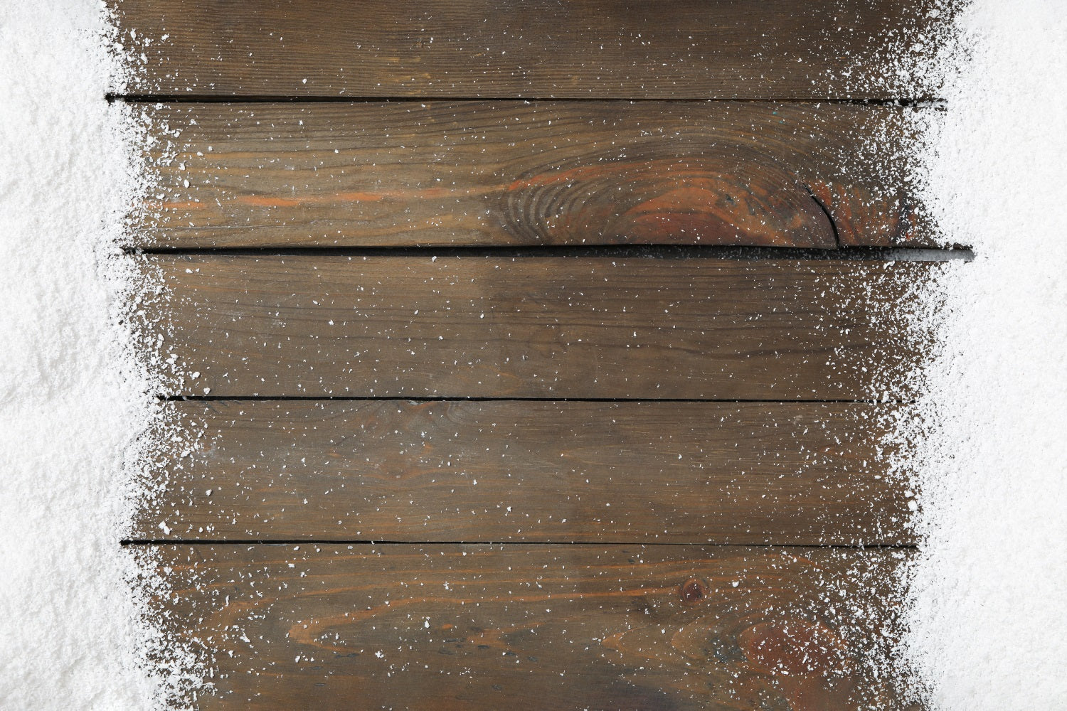 Sfondo Del Pavimento In Legno Rustico Spolverato Di Neve RR7-554