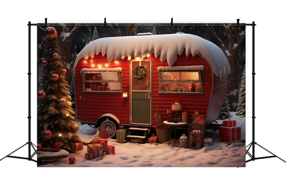 Sfondo Di Camper Rosso Natalizio Nella Foresta Innevata RR7-753