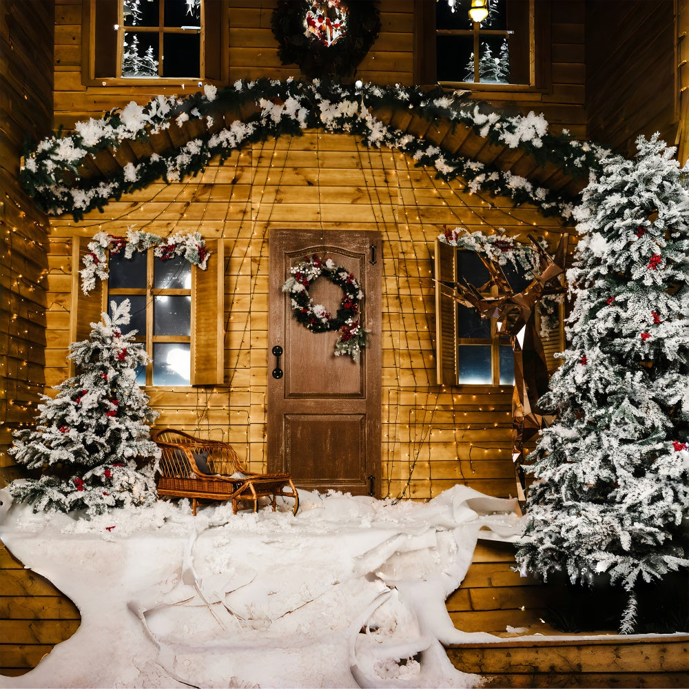 Sfondo Di Casa In Legno Con Albero Di Natale Innevato RR7-826