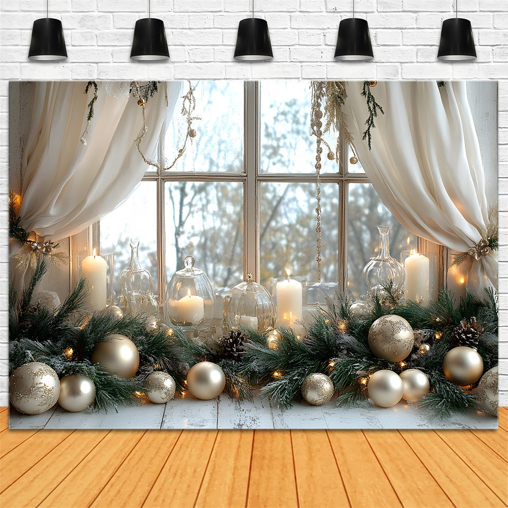 Sfere Di Natale Candele Finestra Vista Sullo Sfondo RR8-339