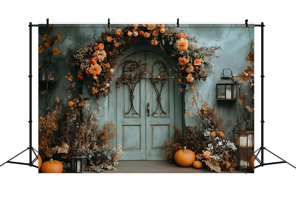 Sfondo Di Fiori Autunnali Con Porta A Muro Verde Vintage RR9-23